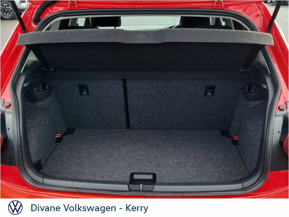 Volkswagen Polo Hatchback, Petrol, 2021, Red