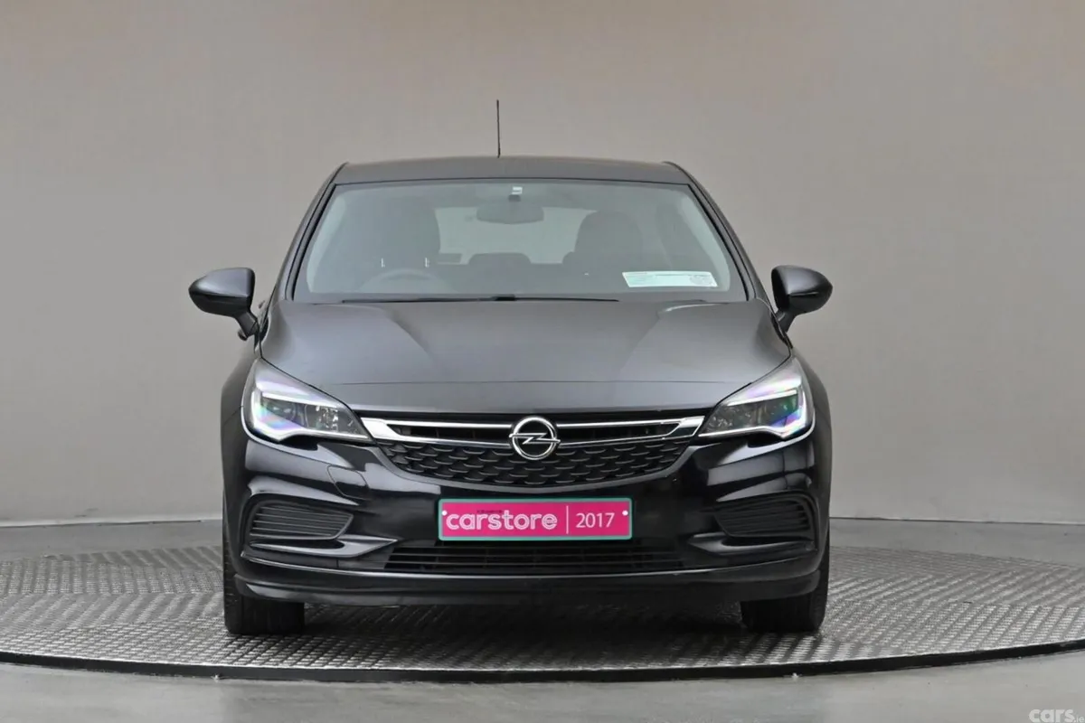 Opel Astra Hatchback, Diesel, 2017, Black