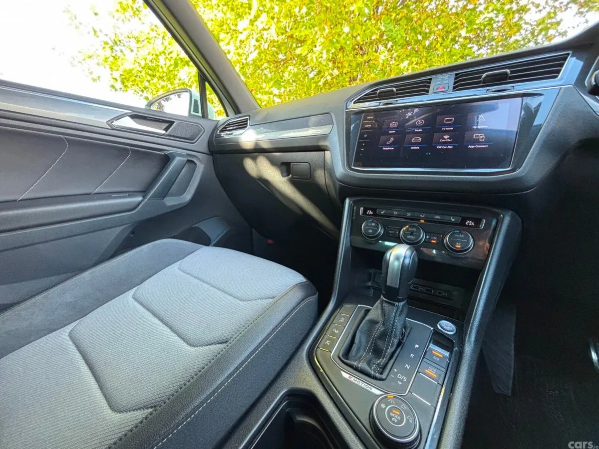 Volkswagen Tiguan SUV, Diesel, 2020, White