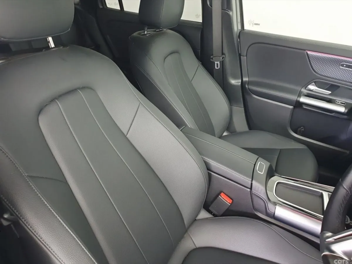Mercedes-Benz EQA SUV, Electric, 2025, Grey