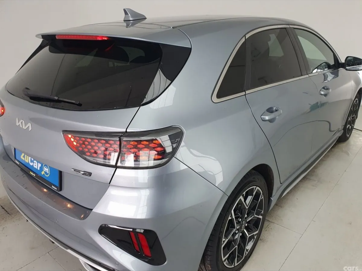 Kia Ceed Hatchback, Petrol, 2022, Grey