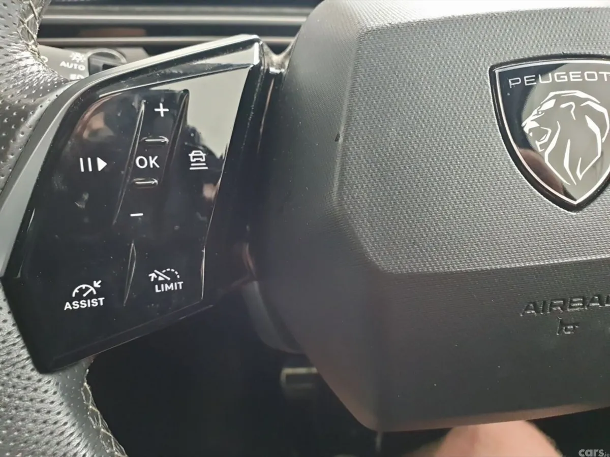 Peugeot 5008 SUV, Electric, 2025, Black
