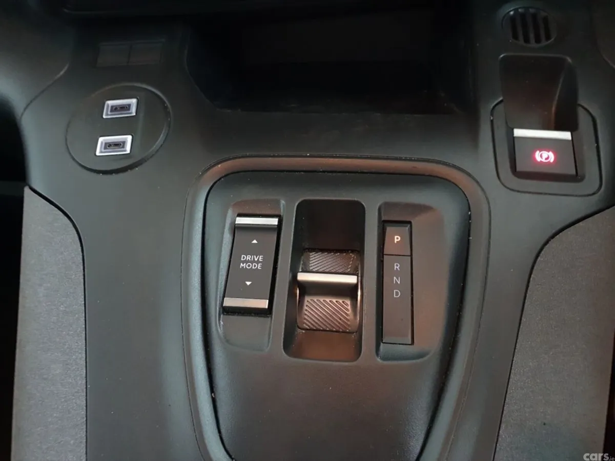 Peugeot Rifter MPV, Electric, 2025, Black