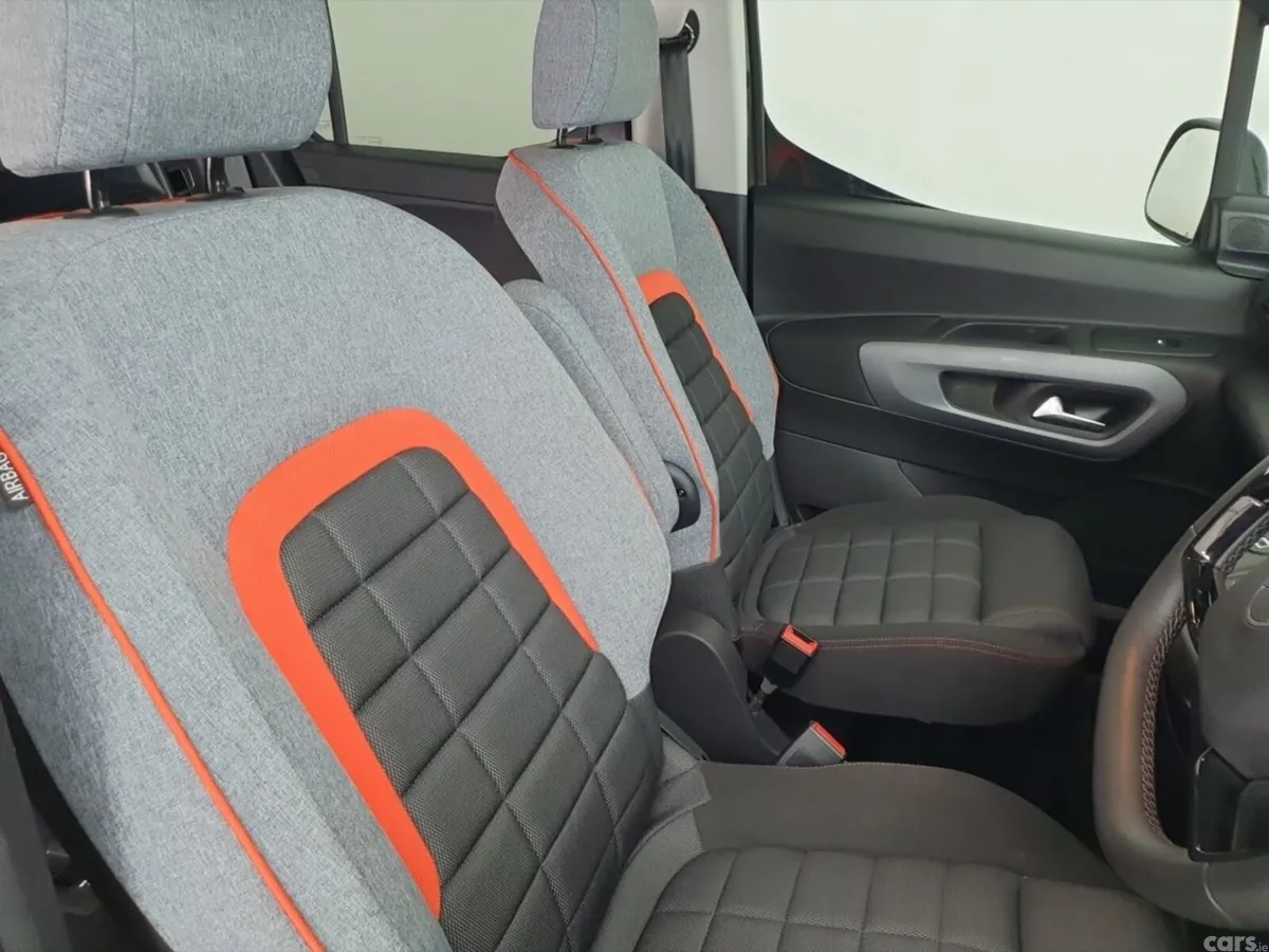 Citroen Berlingo MPV, Electric, 2025, Green