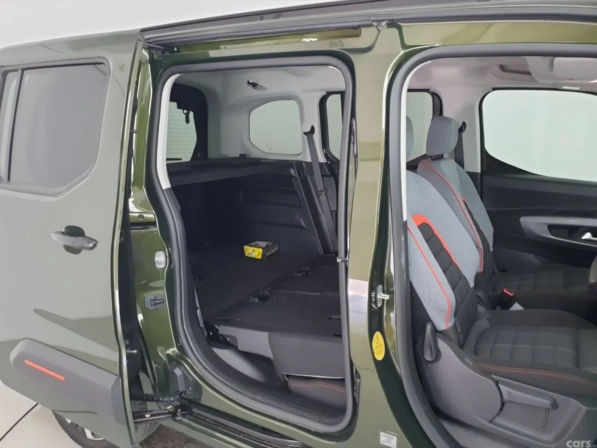 Citroen Berlingo MPV, Electric, 2025, Green