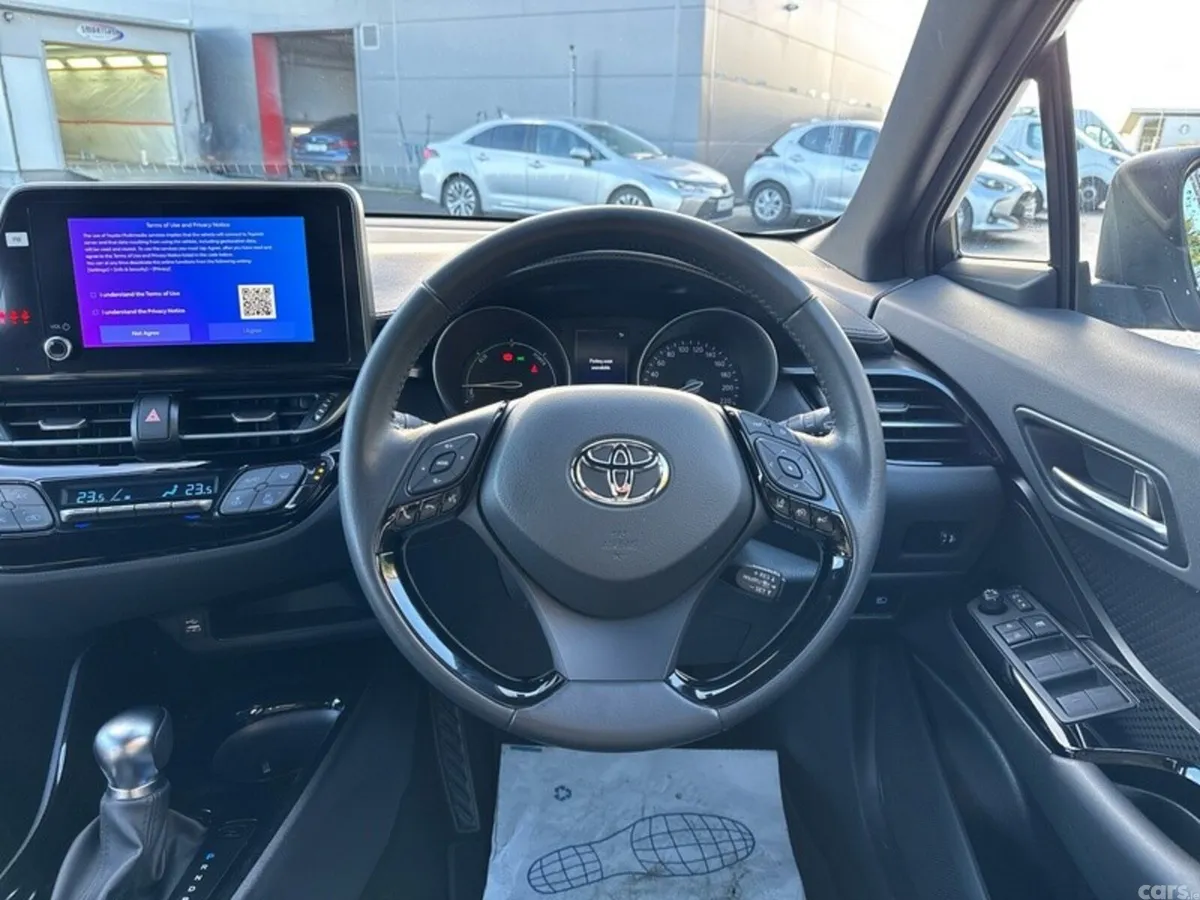 Toyota C-HR SUV, Petrol Hybrid, 2023, Grey