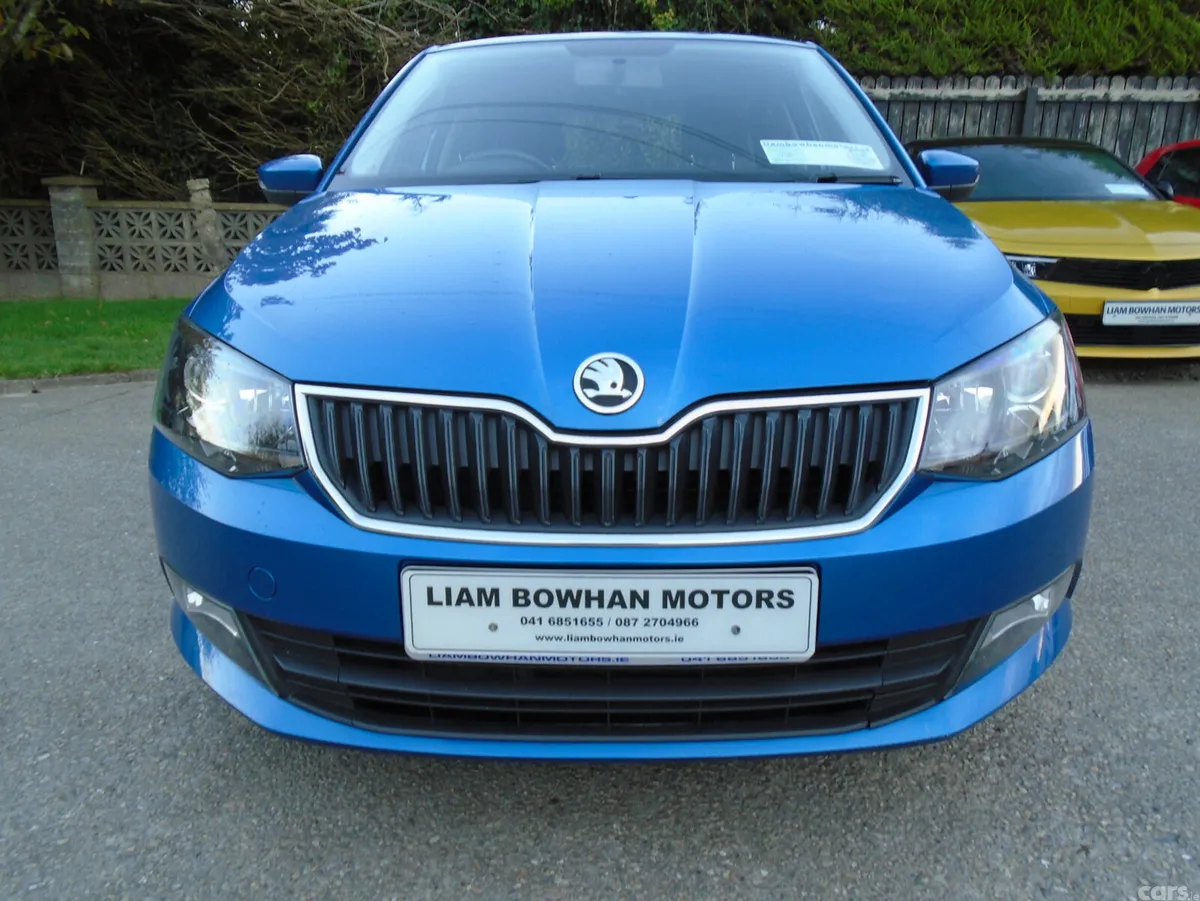 Skoda Fabia Hatchback, Petrol, 2015, Blue