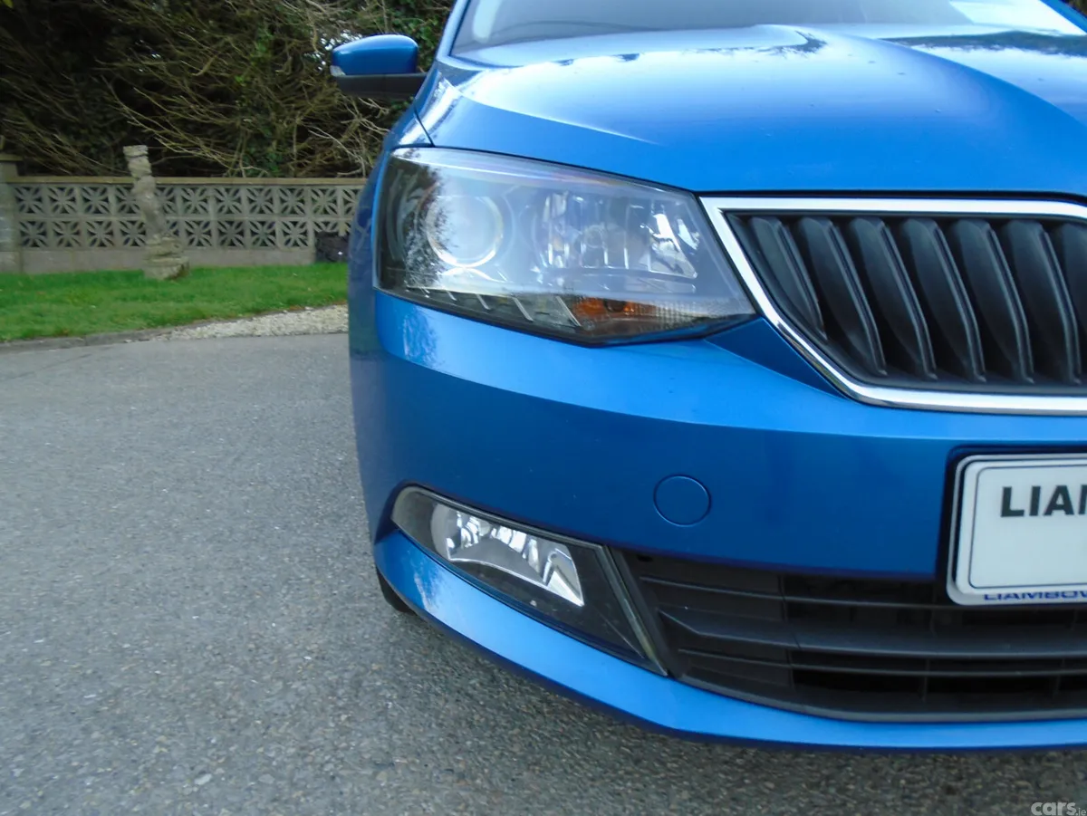 Skoda Fabia Hatchback, Petrol, 2015, Blue
