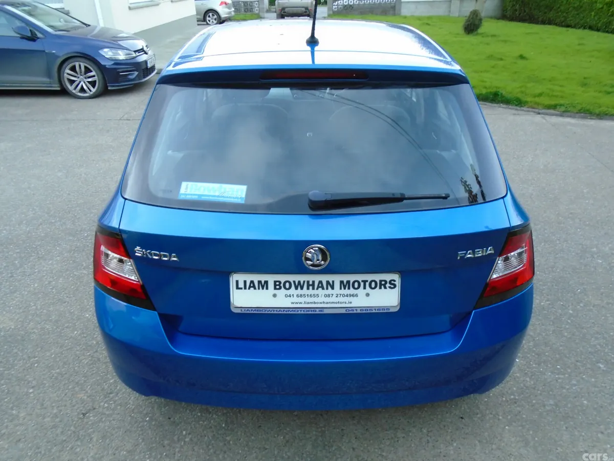 Skoda Fabia Hatchback, Petrol, 2015, Blue