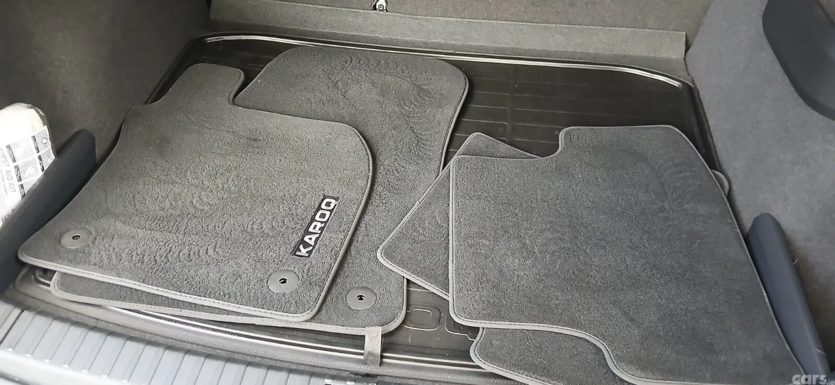 Skoda Karoq SUV, Petrol, 2018, Silver