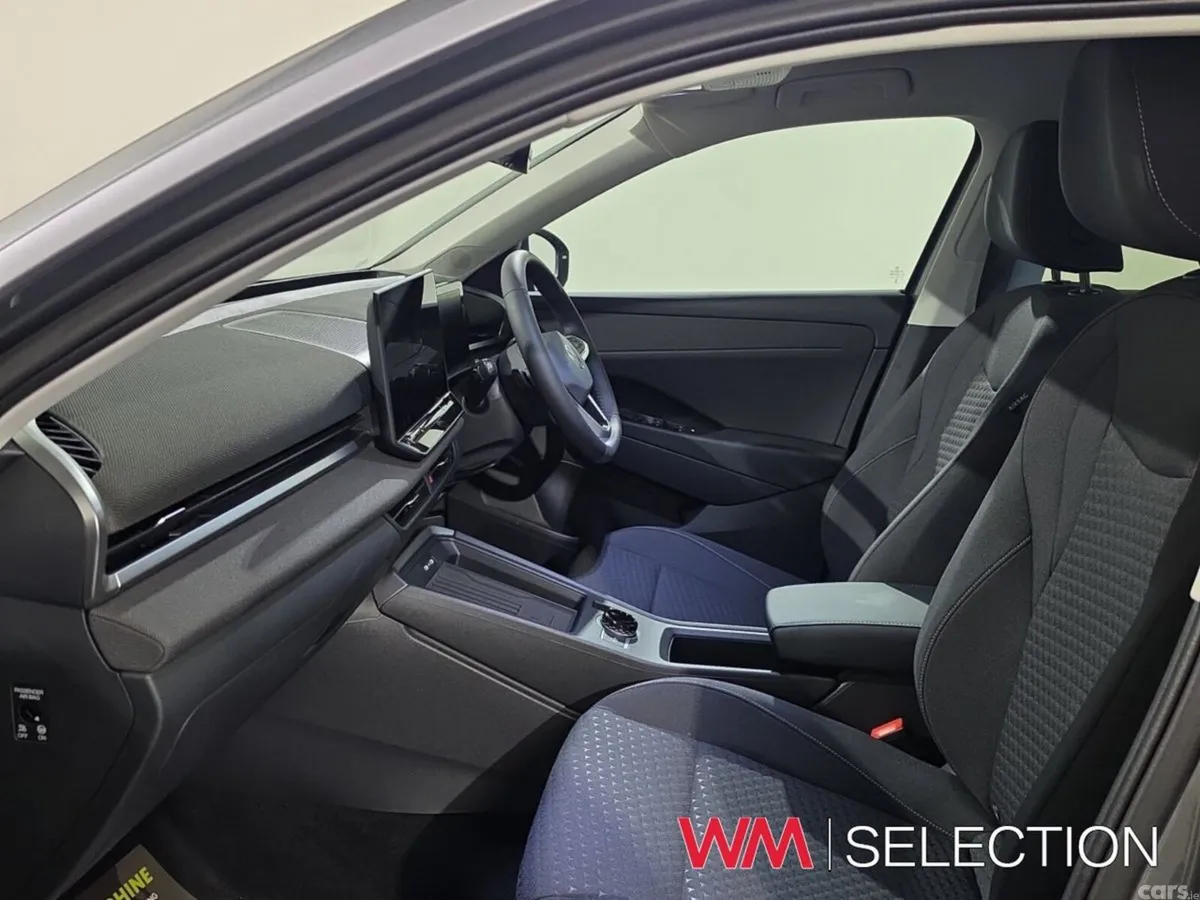 Volkswagen T-Roc Estate, Petrol, 2026, Grey