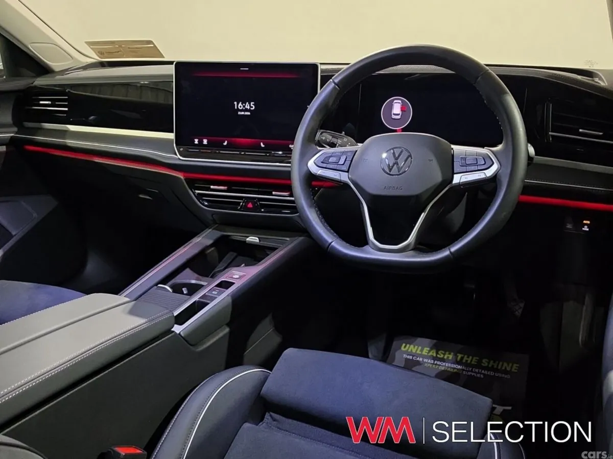 Volkswagen Passat Estate, Diesel, 2026, Grey