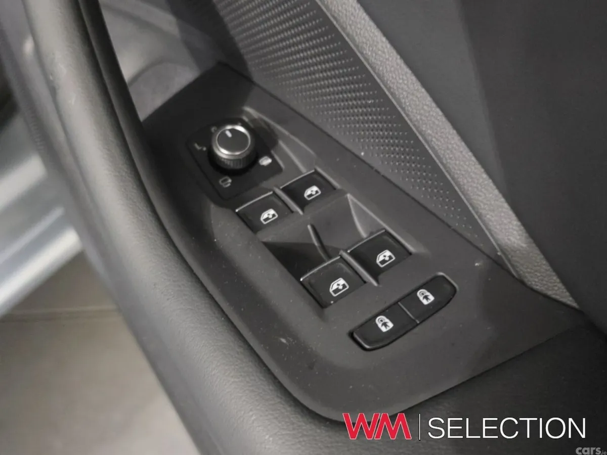 Volkswagen Passat Estate, Diesel, 2026, Grey