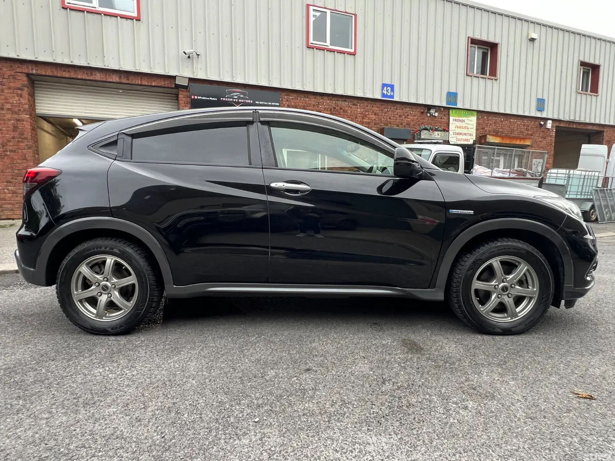 Honda Vezel SUV, Petrol Hybrid, 2018, Black