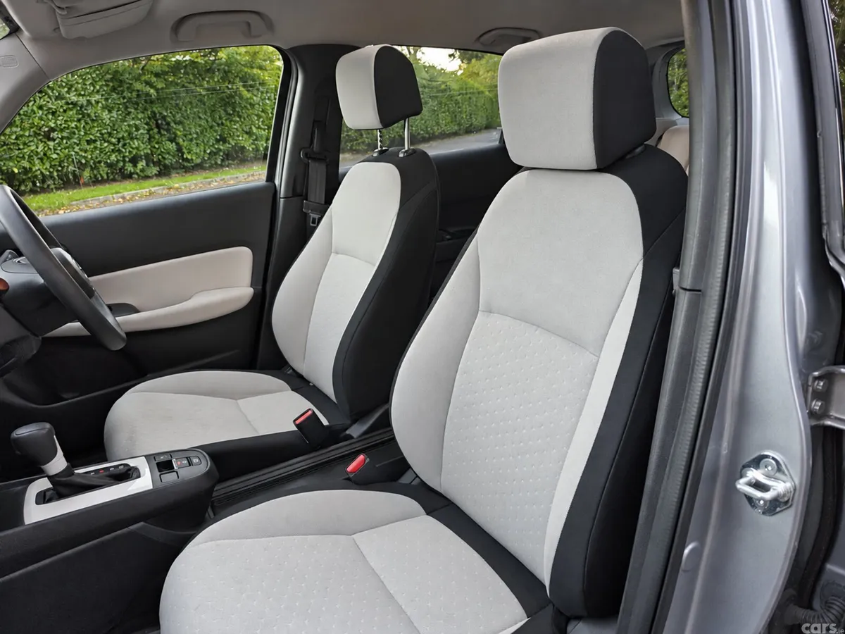 Honda Fit Hatchback, Petrol Hybrid, 2021, Silver