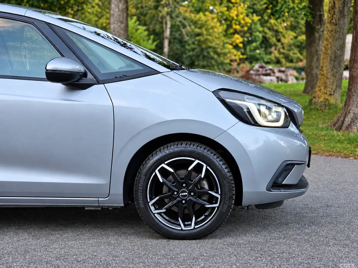 Honda Fit Hatchback, Petrol Hybrid, 2021, Silver