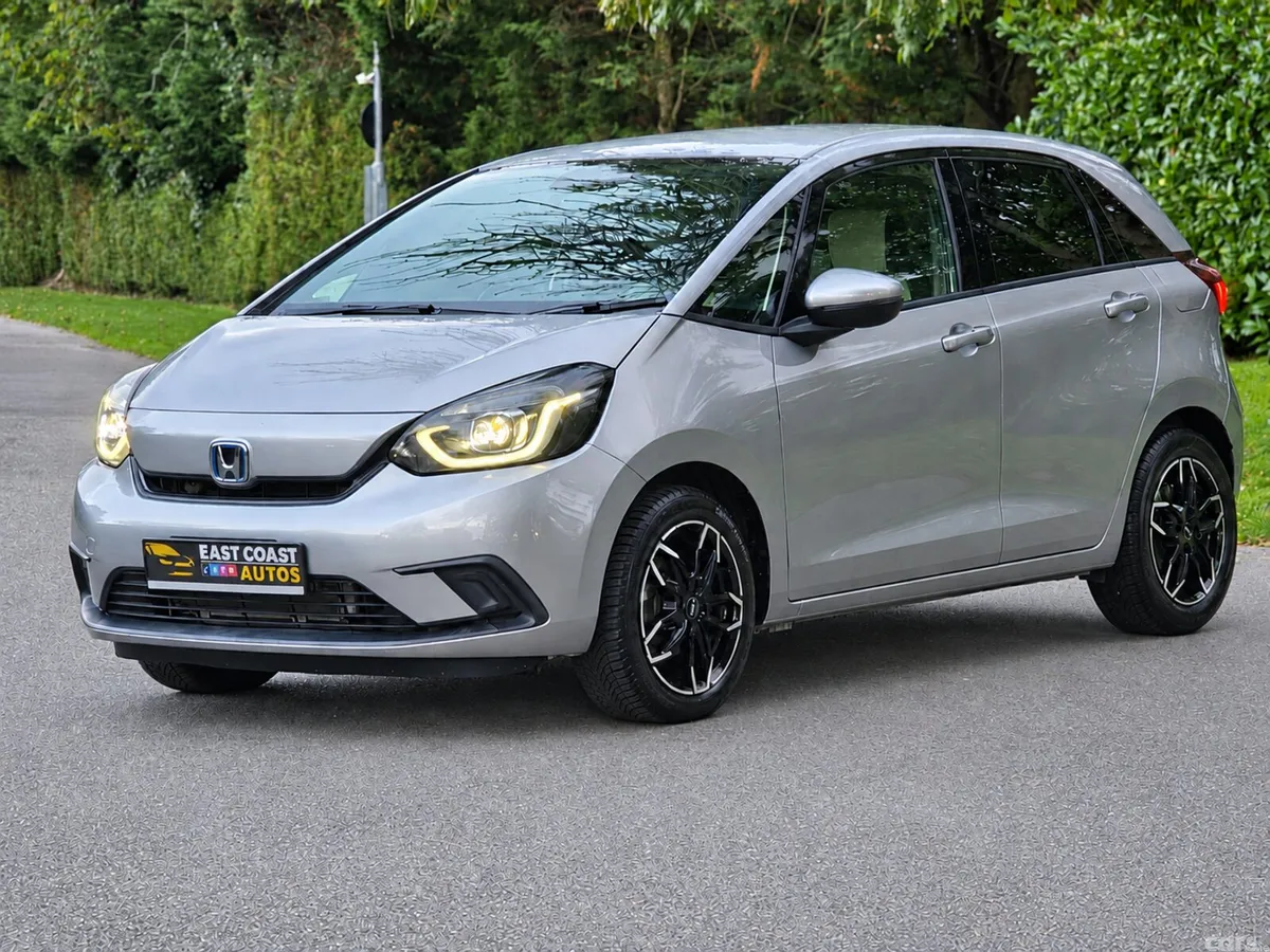 Honda Fit Hatchback, Petrol Hybrid, 2021, Silver