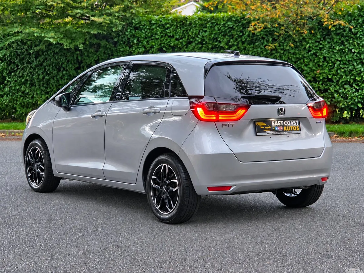 Honda Fit Hatchback, Petrol Hybrid, 2021, Silver