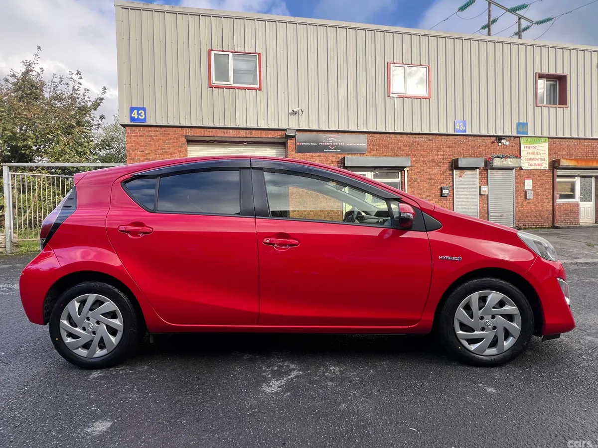 Toyota Aqua Hatchback, Petrol Hybrid, 2015, Red