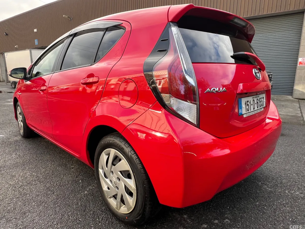 Toyota Aqua Hatchback, Petrol Hybrid, 2015, Red