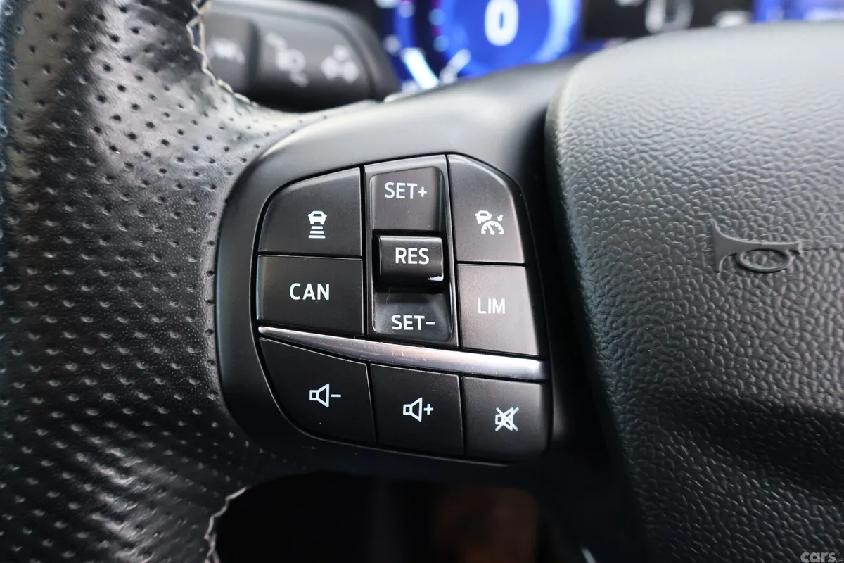 Ford Puma MPV, Diesel, 2021, Black