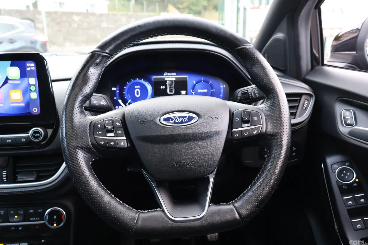 Ford Puma MPV, Diesel, 2021, Black