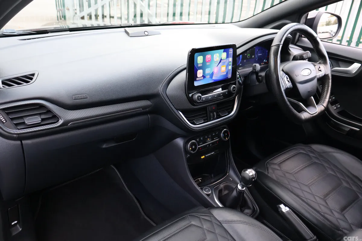 Ford Puma MPV, Diesel, 2021, Black
