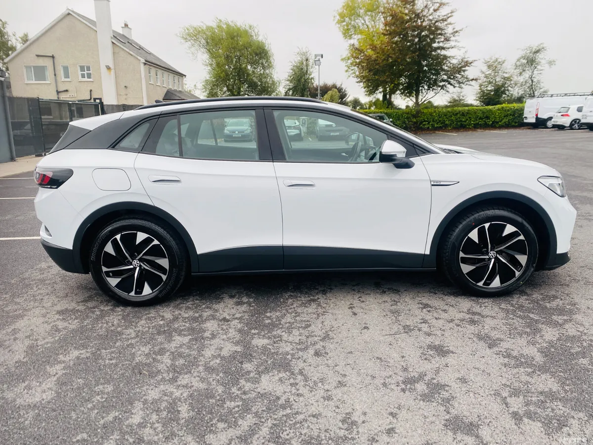 Volkswagen ID.4 Estate, Electric, 2022, White