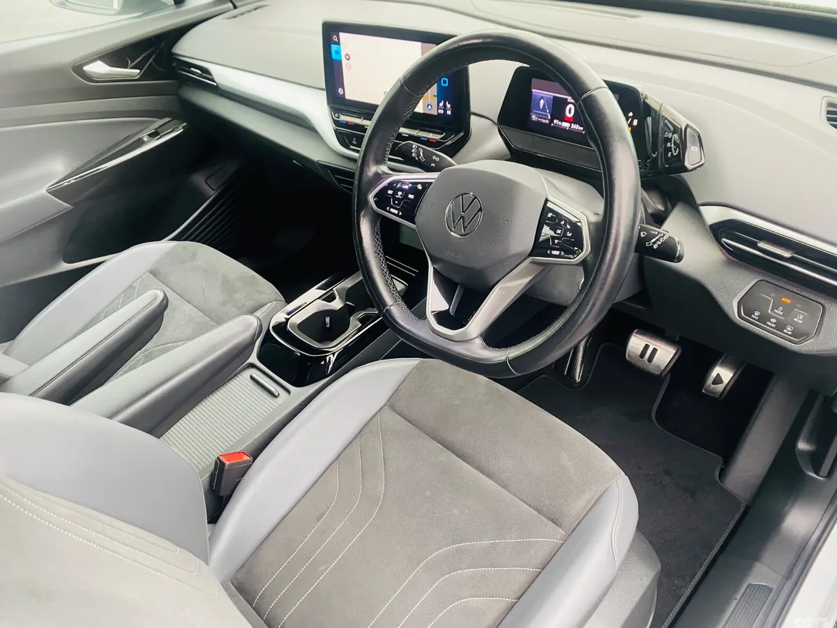 Volkswagen ID.4 Estate, Electric, 2022, White