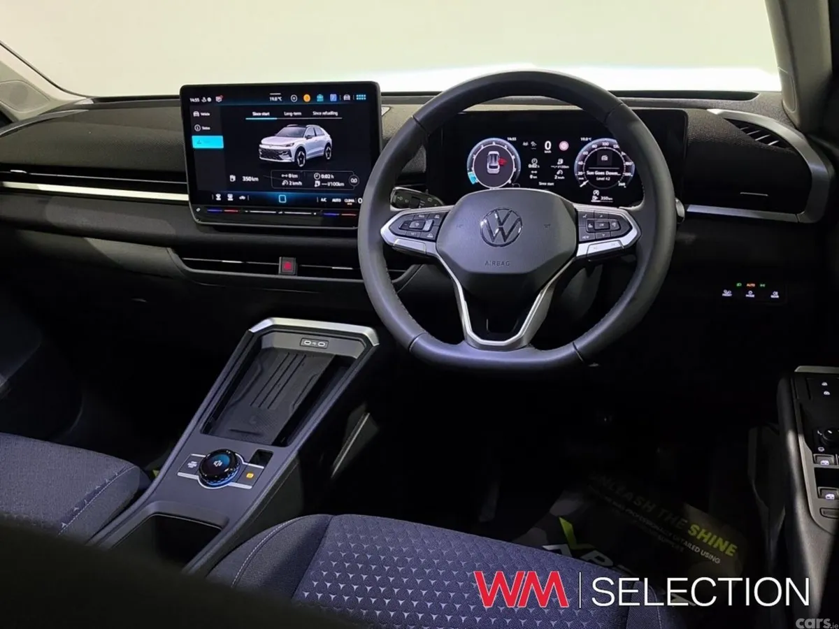 Volkswagen T-Roc Estate, Petrol, 2026, Blue