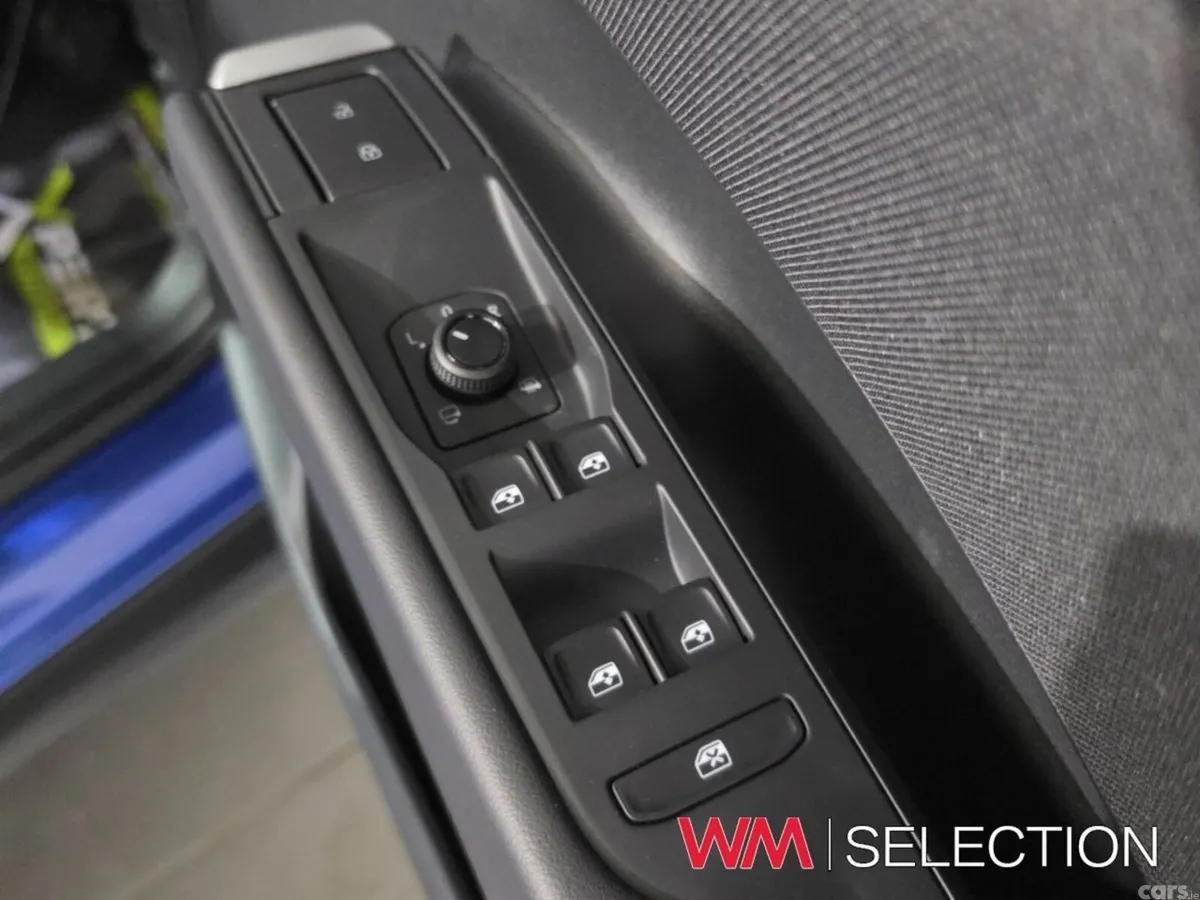Volkswagen T-Roc Estate, Petrol, 2026, Blue