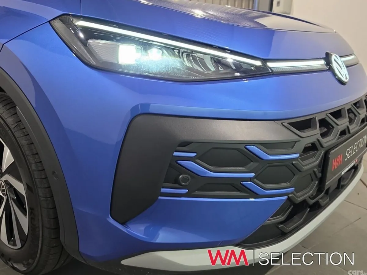Volkswagen T-Roc Estate, Petrol, 2026, Blue