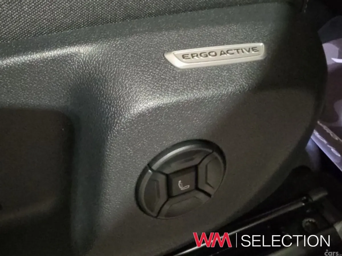 Volkswagen T-Roc Estate, Petrol, 2026, Black