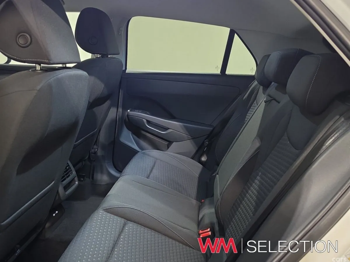 Volkswagen T-Roc Hatchback, Petrol, 2026, White