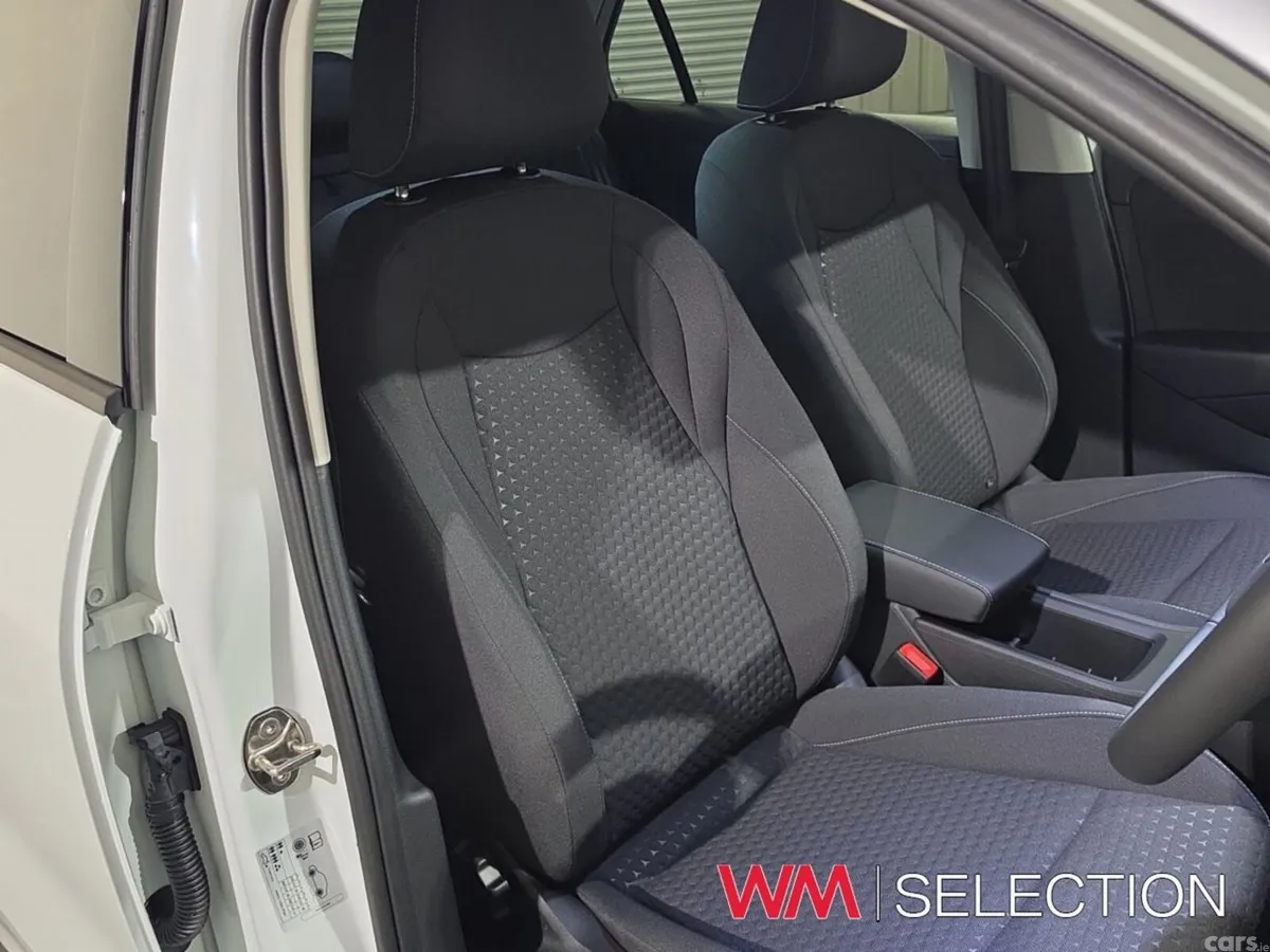 Volkswagen T-Roc Hatchback, Petrol, 2026, White