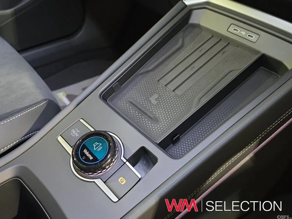 Volkswagen T-Roc Estate, Petrol, 2026, Black