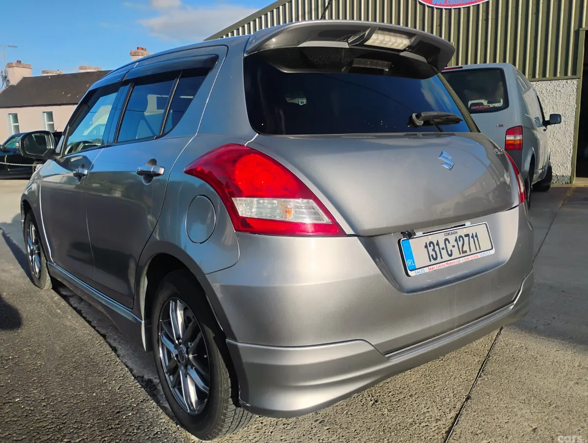 Suzuki Swift Hatchback, Petrol, 2013, Silver