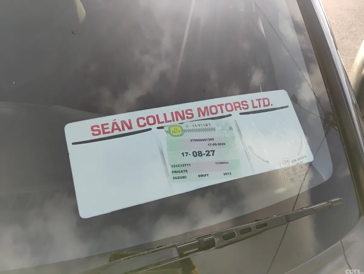 Suzuki Swift Hatchback, Petrol, 2013, Silver