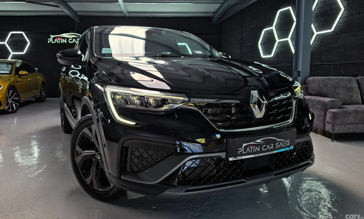 Renault Arkana Hatchback, Petrol, 2023, Black