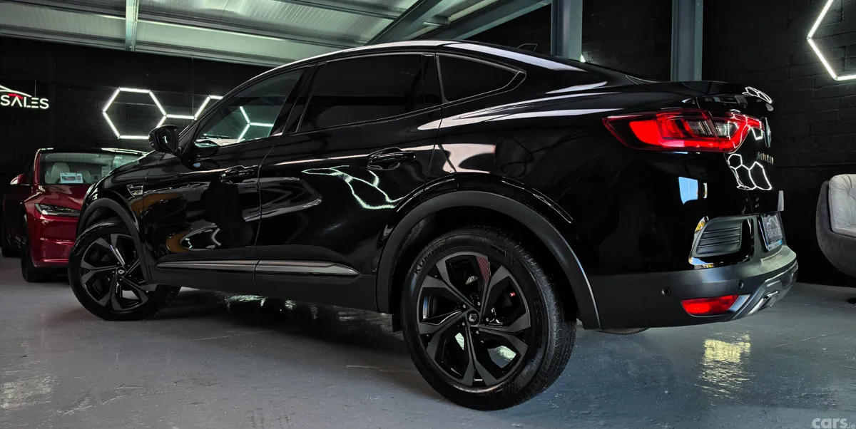 Renault Arkana Hatchback, Petrol, 2023, Black