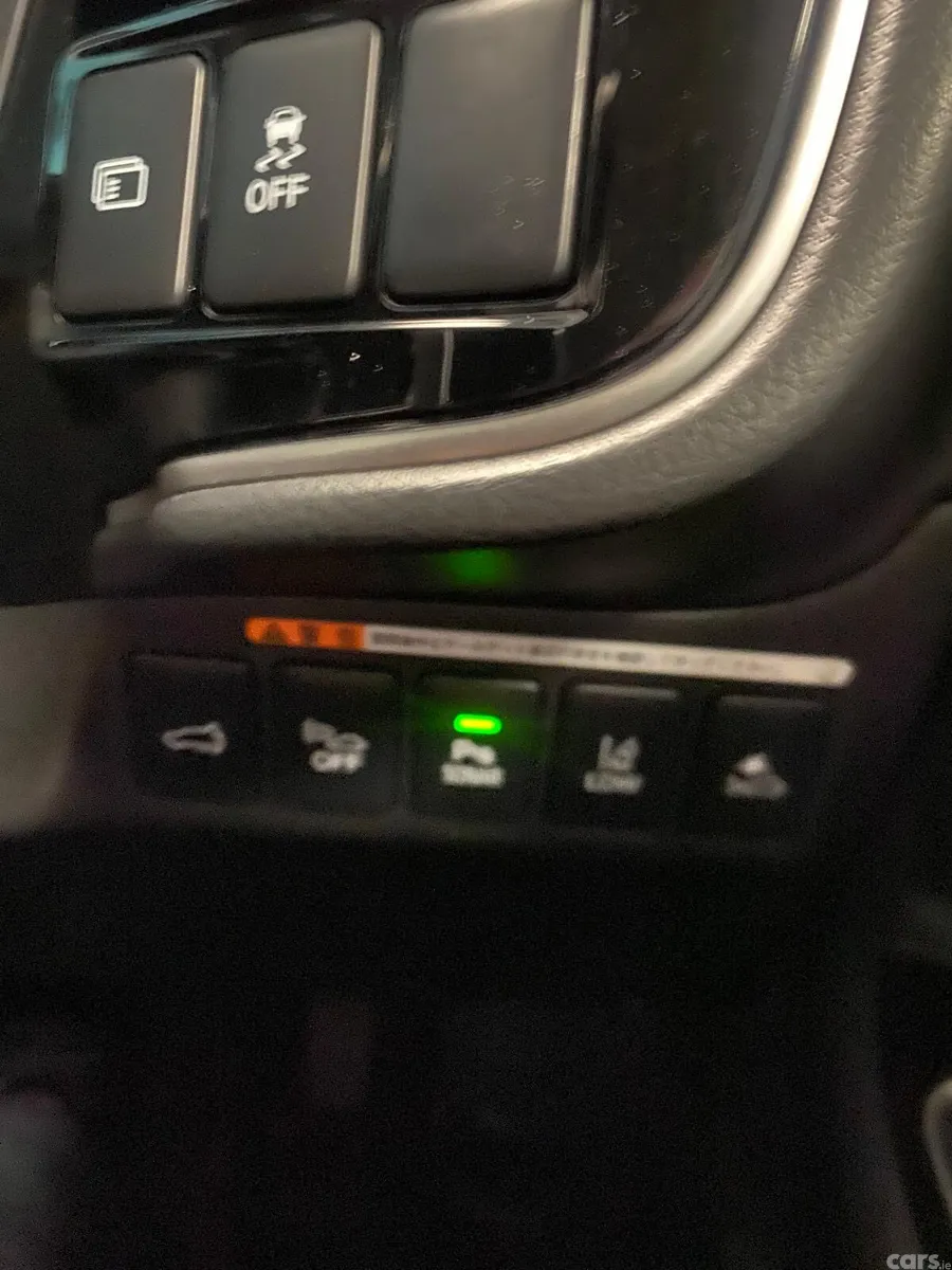 Mitsubishi Outlander SUV, Petrol Plug-in Hybrid, 2019, Grey