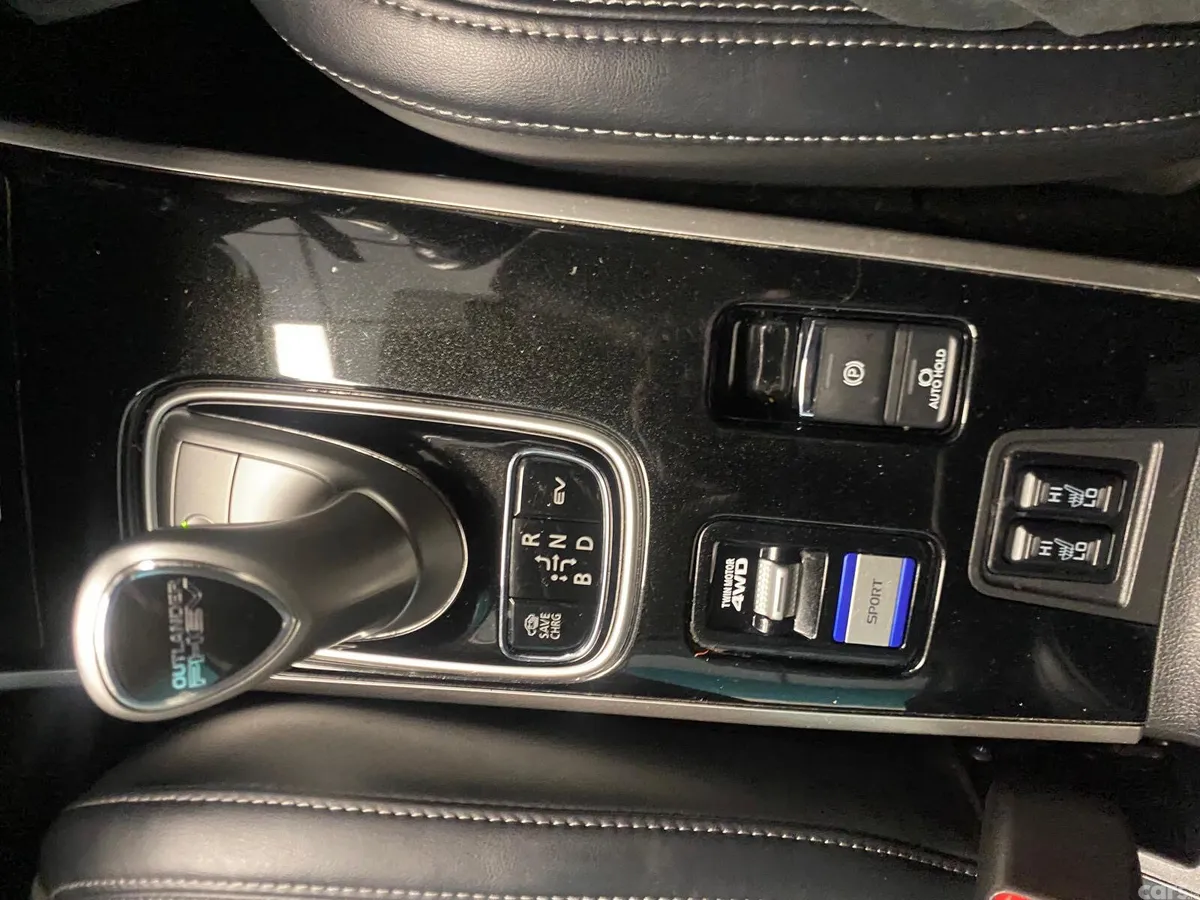 Mitsubishi Outlander SUV, Petrol Plug-in Hybrid, 2019, Grey