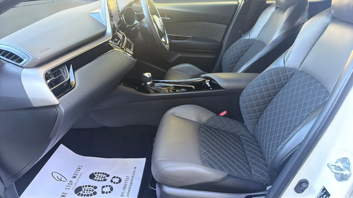 Toyota C-HR Hatchback, Petrol Hybrid, 2021, White