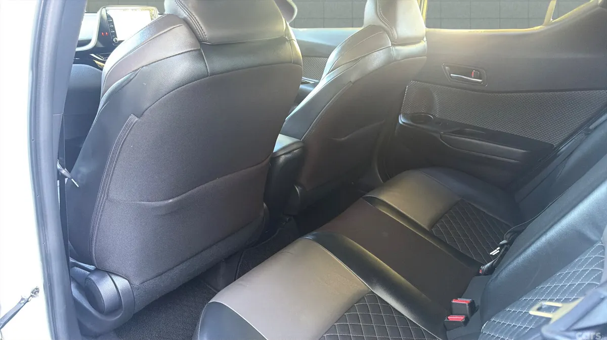 Toyota C-HR Hatchback, Petrol Hybrid, 2021, White