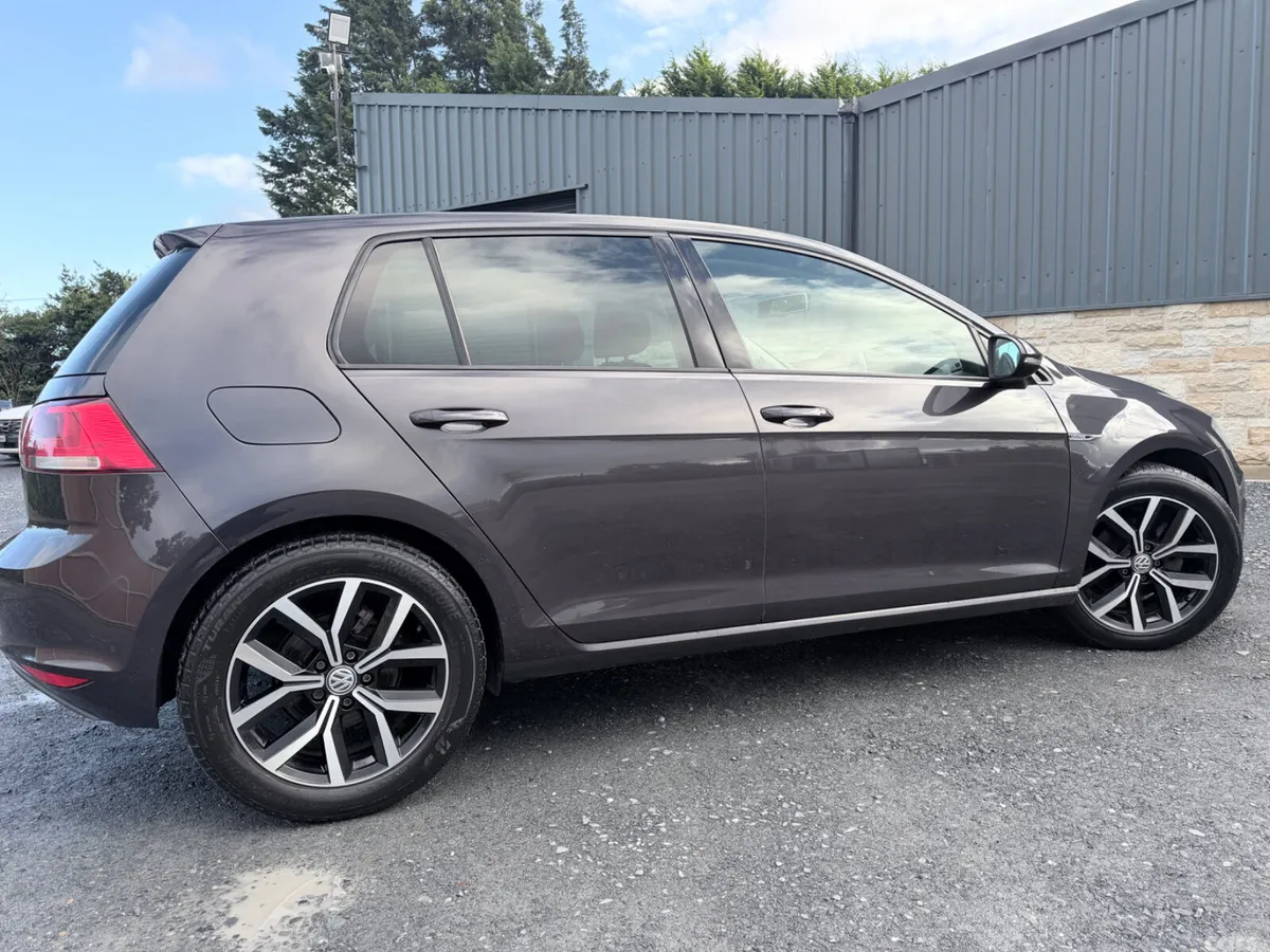 Volkswagen Golf Hatchback, Petrol, 2015, Grey