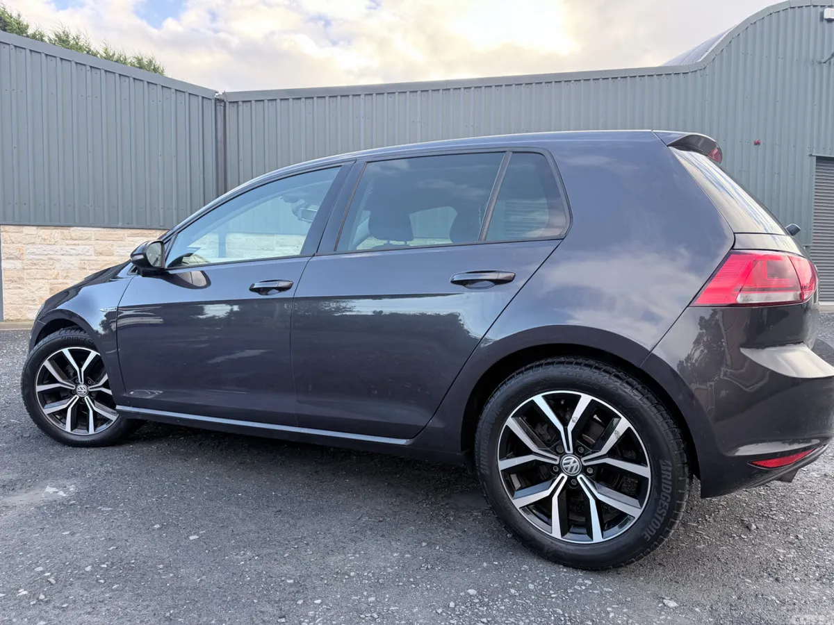 Volkswagen Golf Hatchback, Petrol, 2015, Grey