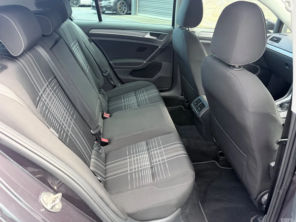 Volkswagen Golf Hatchback, Petrol, 2015, Grey