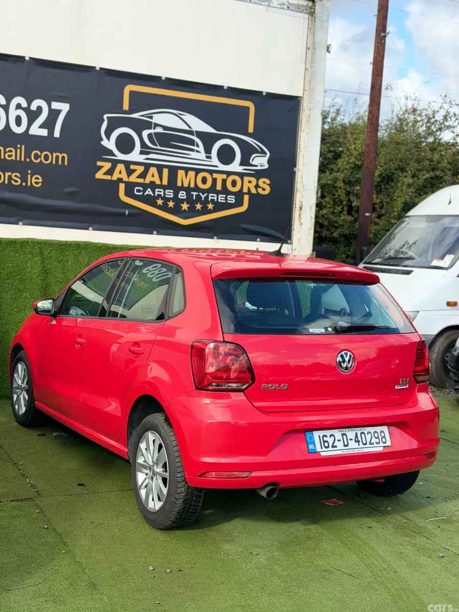 Volkswagen Polo Hatchback, Petrol, 2016, Red