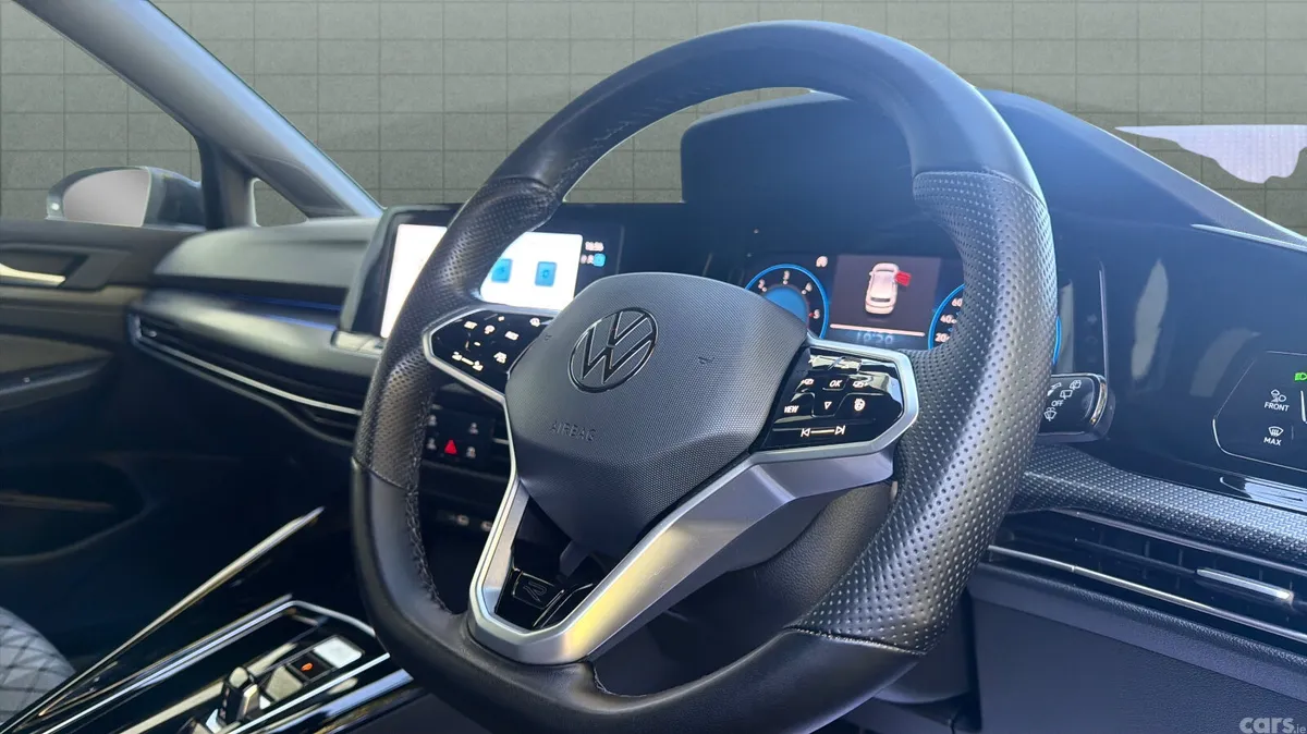 Volkswagen Golf Hatchback, Diesel, 2023, Black