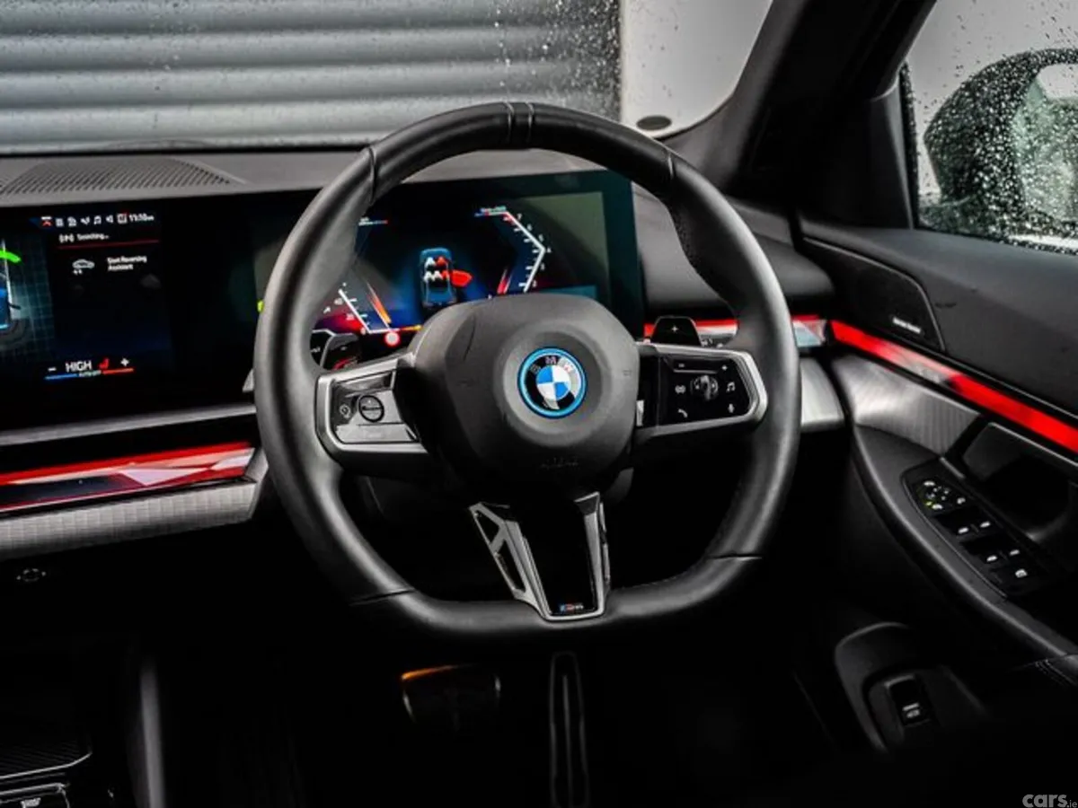 BMW 5-Series Estate, Petrol Plug-in Hybrid, 2024, Grey